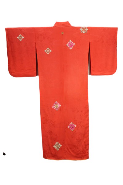 Kimono brodé en soie Rose