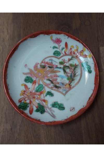 Petite assiette Fuji dans un cœur