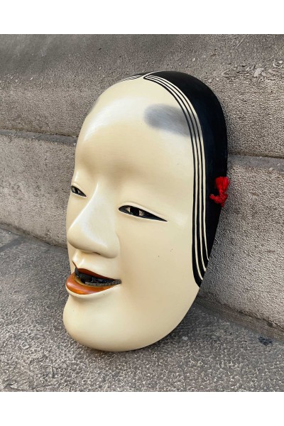 "Ko-Omote" No theatre Mask