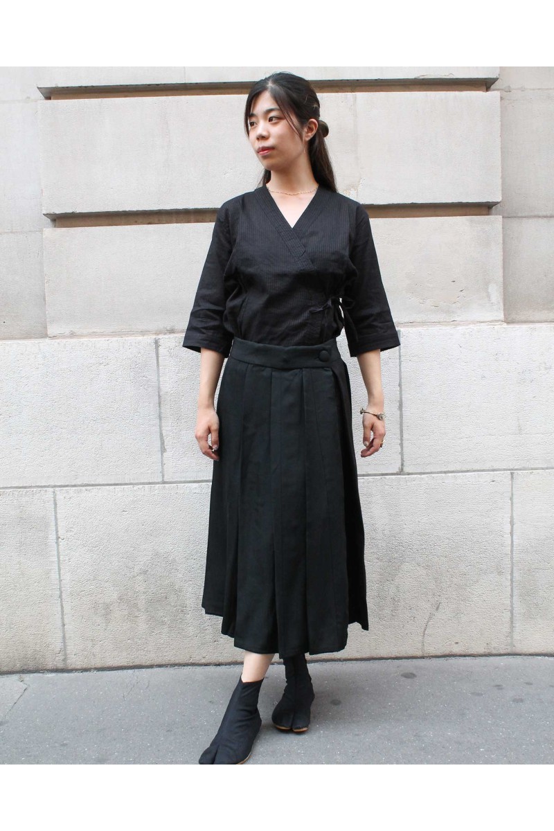 Black kimono & Khadi skirt