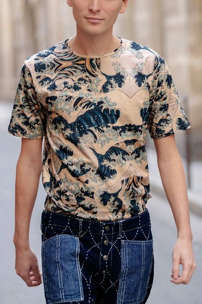 Hokusai’s great wave short-sleeved T-shirt