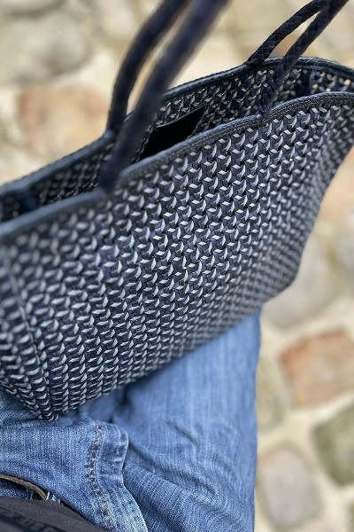 Annette bag in woven leather