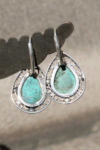 Turquoise tear drop earrings