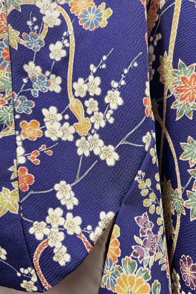 Kimono cache-épaule Chirimen fleuri