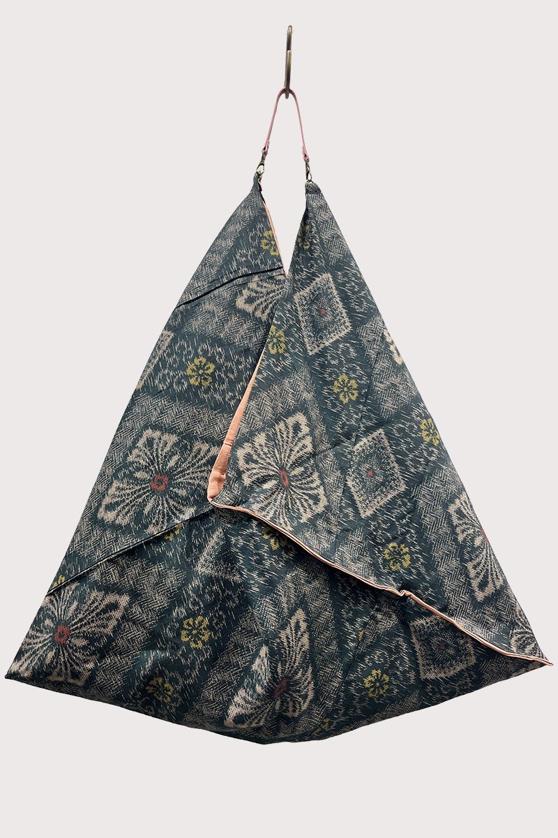 Silk Meisen Kasuri Kimono Bag