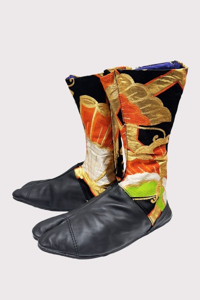 T44 • Bottes japonaises OBI