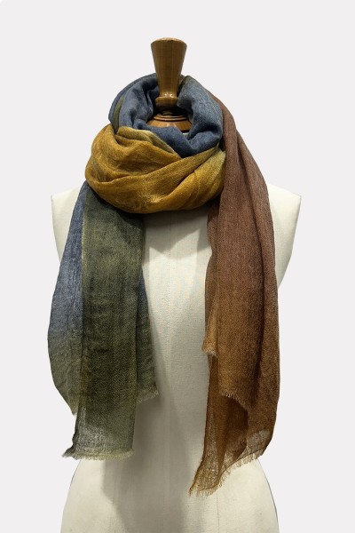Large gradient cashmere scarf