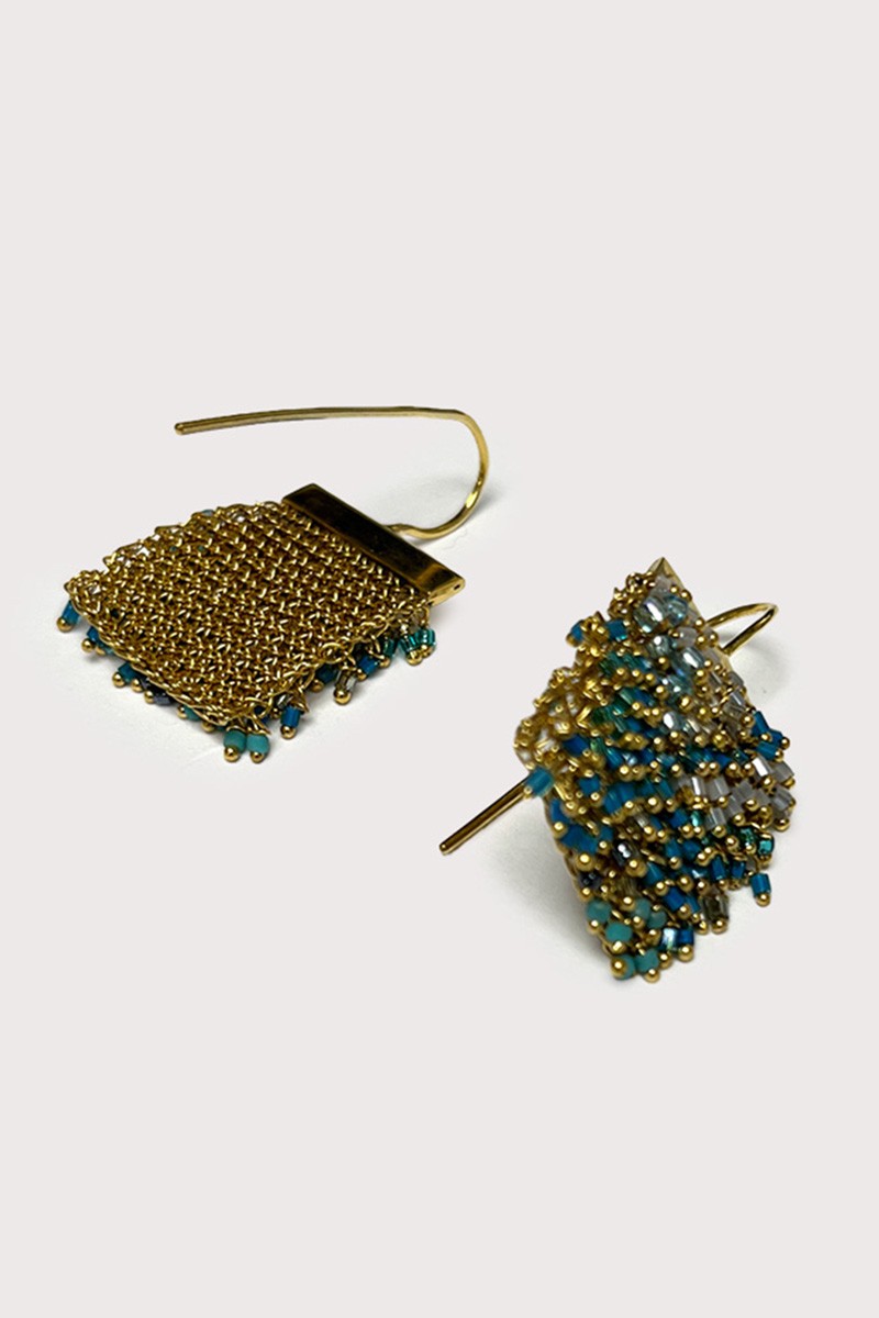 Boucles d'oreilles perles Zwarovski + résille