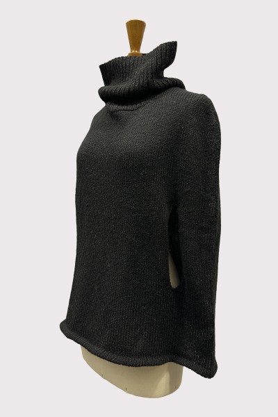 Unisex Alpaca Turtleneck Cape
