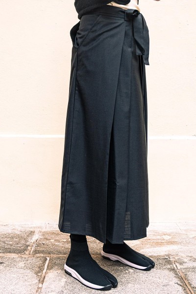 Hakama à côtés fermés unisexe