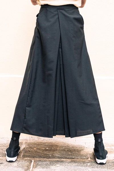 Closed-sided Hakama unisex