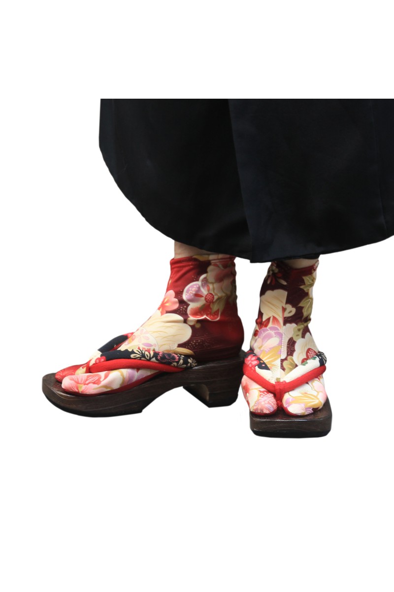Japanese Flower Tabi Socks (red)