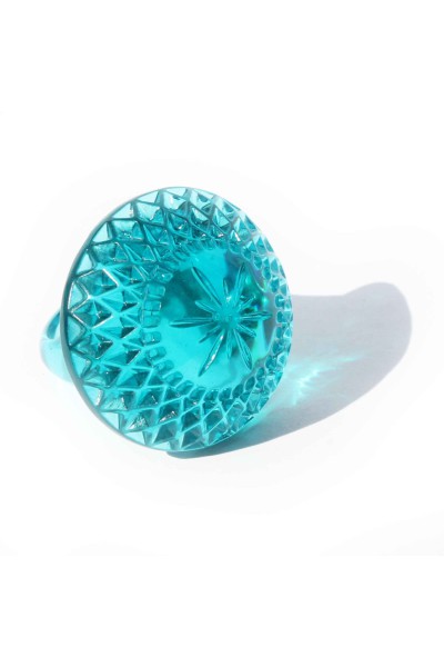 COLORED CRYSTAL ROUND RING